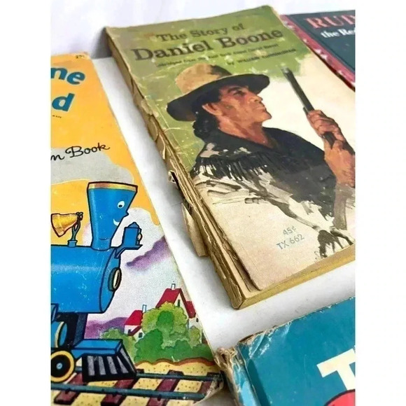 VTG Lot of 15 Children Books Assorted 60s 70s Cat in the Hat Jungle Book Kids - Picture 2 of 7